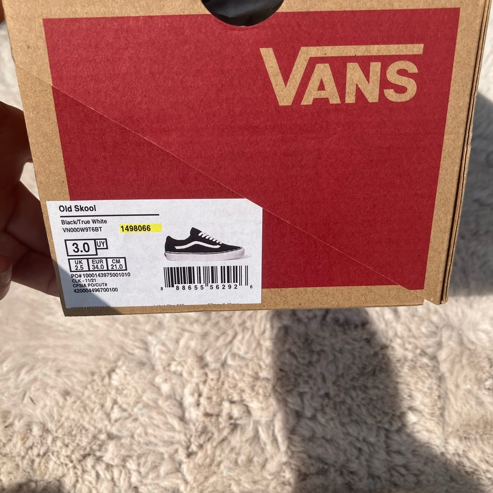 Vans white and black old skool boys sneaker
